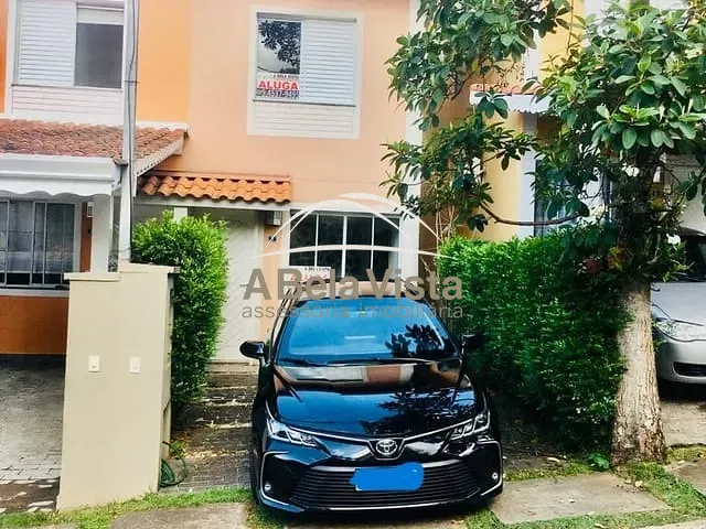 Casa 2 quartos e 2 banheiros, para alugar, no bairro Granja Viana em Cotia