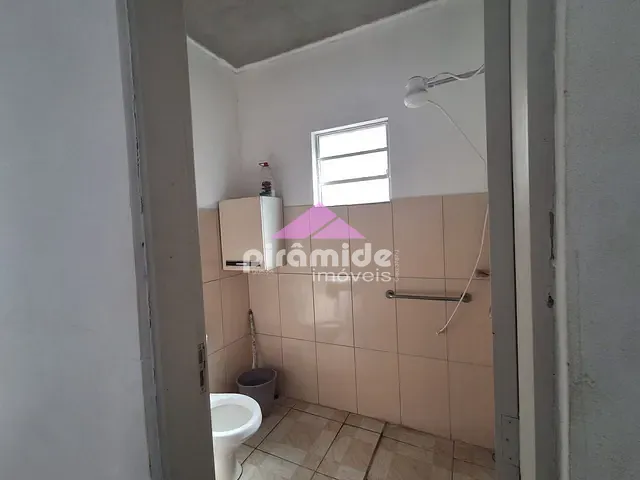 Casa com 250m² 1 quarto e 1 banheiro, à venda, no bairro Porto Novo em Caraguatatuba