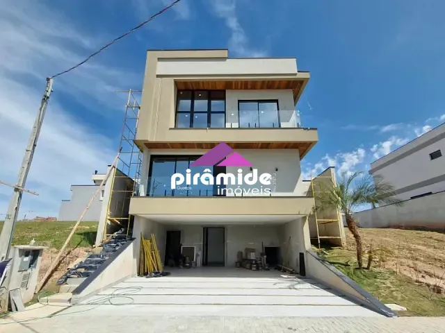 Casa com 330m² 4 quartos e 5 banheiros, à venda, no bairro Urbanova em São José dos Campos