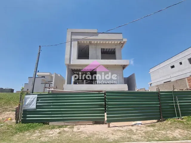 Casa com 330m² 4 quartos e 5 banheiros, à venda, no bairro Urbanova em São José dos Campos