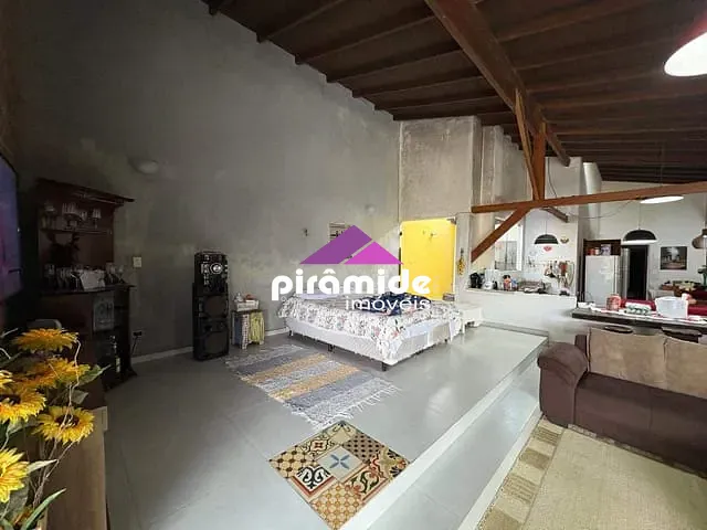 Casa com 12000m² 4 quartos e 4 banheiros, à venda, no bairro Martin de Sá em Caraguatatuba