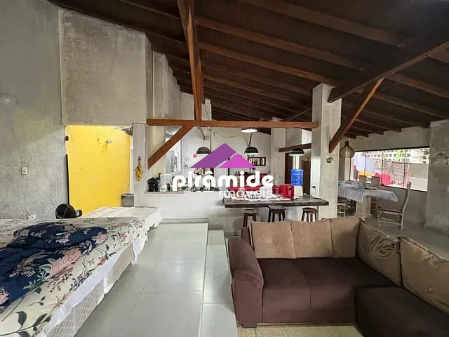 Casa com 12000m² 4 quartos e 4 banheiros, à venda, no bairro Martin de Sá em Caraguatatuba