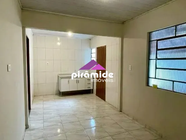 Casa com 250m² 4 quartos e 2 banheiros, à venda, no bairro Jardim Satélite em São José dos Campos