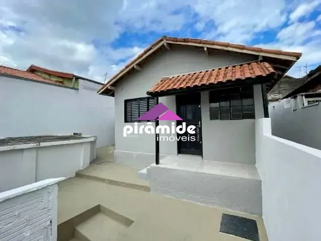 Casa com 250m² 4 quartos e 2 banheiros, à venda, no bairro Jardim Satélite em São José dos Campos