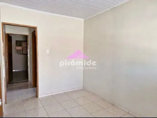 Casa com 250m² 4 quartos e 2 banheiros, à venda, no bairro Jardim Satélite em São José dos Campos