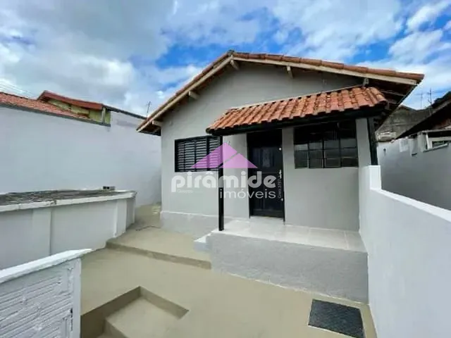 Casa com 250m² 4 quartos e 2 banheiros, à venda, no bairro Jardim Satélite em São José dos Campos