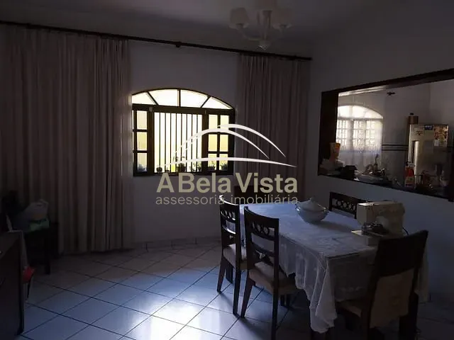 Casa com 276m² 3 quartos e 5 banheiros, à venda, no bairro Adalgisa em Osasco