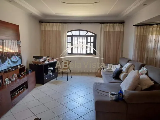 Casa com 276m² 3 quartos e 5 banheiros, à venda, no bairro Adalgisa em Osasco