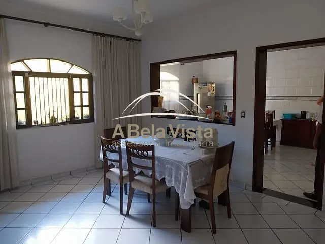 Casa com 276m² 3 quartos e 5 banheiros, à venda, no bairro Adalgisa em Osasco