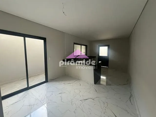 Casa 3 quartos e 4 banheiros, à venda, no bairro Jardim das Indústrias em São José dos Campos