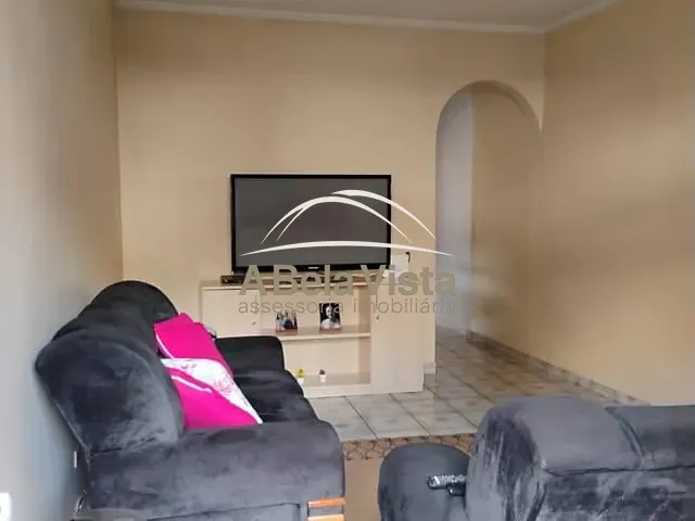 Casa com 210m² 3 quartos e 2 banheiros, à venda, no bairro Novo Osasco em Osasco