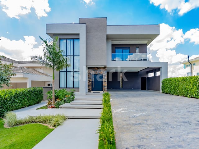 Casa com 630m² 4 quartos e 6 banheiros, à venda, no bairro Jardim do Golf I em Jandira