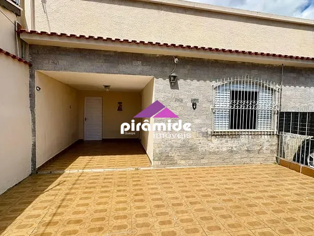 Casa com 300m² 3 quartos e 2 banheiros, à venda, no bairro Vila Tatetuba em São José dos Campos