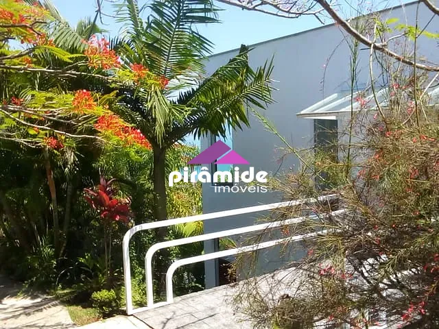 Casa com 830m² 3 quartos e 5 banheiros, à venda, no bairro Siriúba em Ilhabela