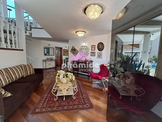 Casa com 537m² 5 quartos e 5 banheiros, à venda, no bairro Jardim Aquarius em São José dos Campos