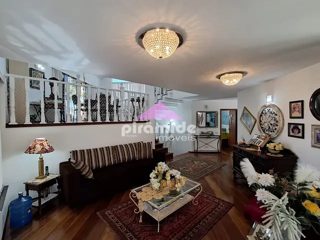 Casa com 537m² 5 quartos e 5 banheiros, à venda, no bairro Jardim Aquarius em São José dos Campos