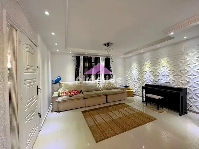 Casa 3 quartos e 2 banheiros, à venda, no bairro Jardim Satélite em São José dos Campos