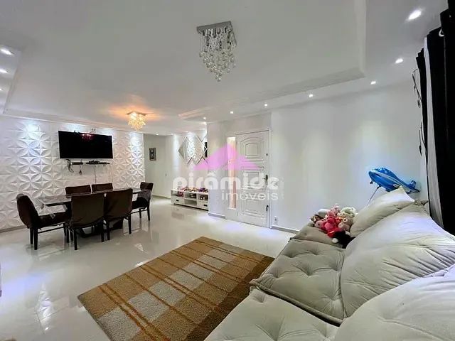 Casa 3 quartos e 2 banheiros, à venda, no bairro Jardim Satélite em São José dos Campos