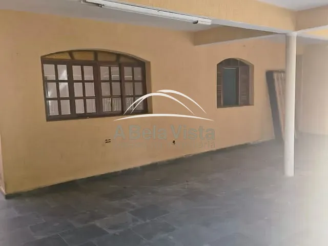 Casa com 250m² 3 quartos e 1 banheiro, à venda, no bairro Jardim Maria Lúcia em São Paulo