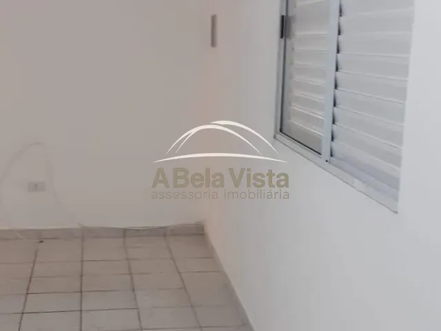 Casa 2 quartos e 2 banheiros, à venda, no bairro Jardim Roberto em Osasco