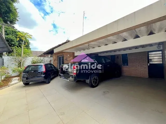 Casa 3 quartos e 2 banheiros, à venda, no bairro Jardim Satélite em São José dos Campos