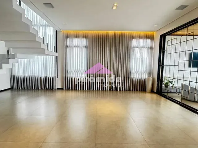 Casa com 563m² 5 quartos e 5 banheiros, à venda, no bairro Urbanova em São José dos Campos