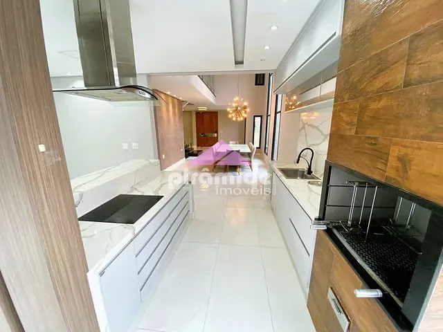 Casa com 257m² 3 quartos e 4 banheiros, à venda, no bairro Jacareí em Jacareí