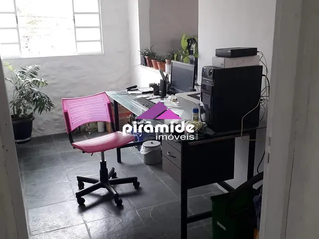 Casa 4 quartos e 2 banheiros, à venda, no bairro Vila Ema em São José dos Campos