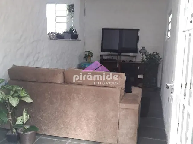 Casa 4 quartos e 2 banheiros, à venda, no bairro Vila Ema em São José dos Campos