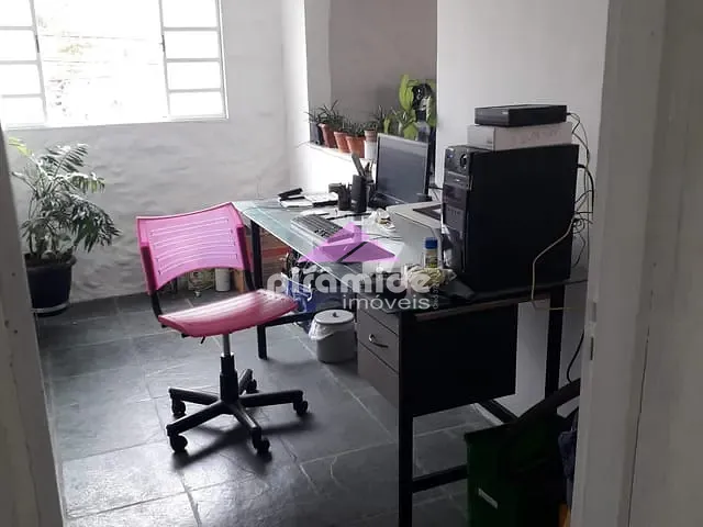 Casa 4 quartos e 2 banheiros, à venda, no bairro Vila Ema em São José dos Campos