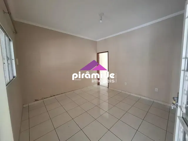 Casa com 175m² 4 quartos e 3 banheiros, à venda, no bairro Parque Residencial Santo André em Caçapava