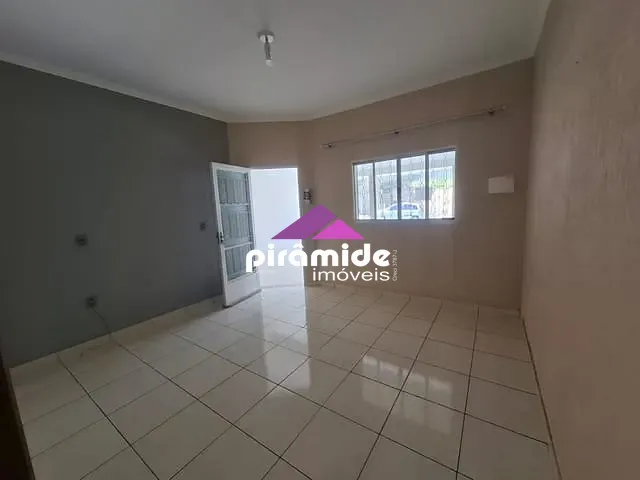 Casa com 175m² 4 quartos e 3 banheiros, à venda, no bairro Parque Residencial Santo André em Caçapava