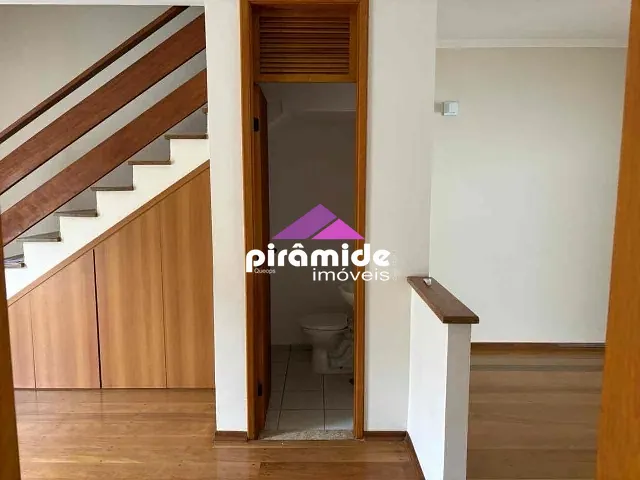 Casa com 160m² 3 quartos e 2 banheiros, à venda, no bairro Cidade Jardim em Jacareí
