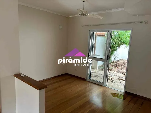 Casa com 160m² 3 quartos e 2 banheiros, à venda, no bairro Cidade Jardim em Jacareí