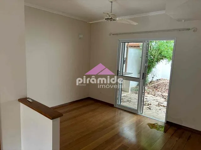 Casa com 160m² 3 quartos e 2 banheiros, à venda, no bairro Cidade Jardim em Jacareí