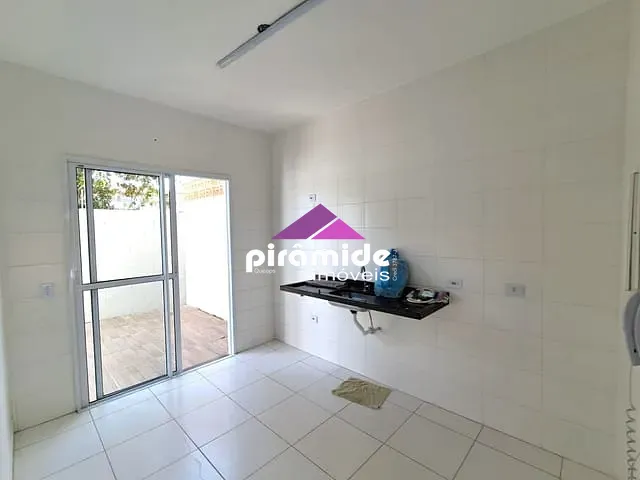 Casa com 82m² 2 quartos e 1 banheiro, à venda ou para alugar, no bairro Santa Luzia em Caçapava