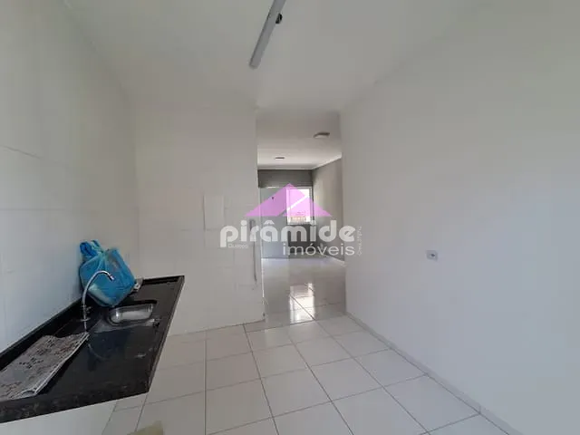 Casa com 82m² 2 quartos e 1 banheiro, à venda ou para alugar, no bairro Santa Luzia em Caçapava
