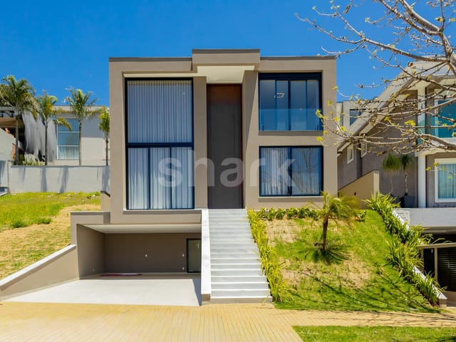 Casa com 441m² 4 quartos e 6 banheiros, à venda, no bairro Alphaville em Santana de Parnaíba
