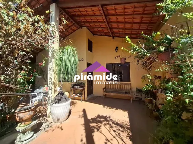 Casa com 200m² 3 quartos e 1 banheiro, à venda, no bairro Residencial Tatetuba em São José dos Campos