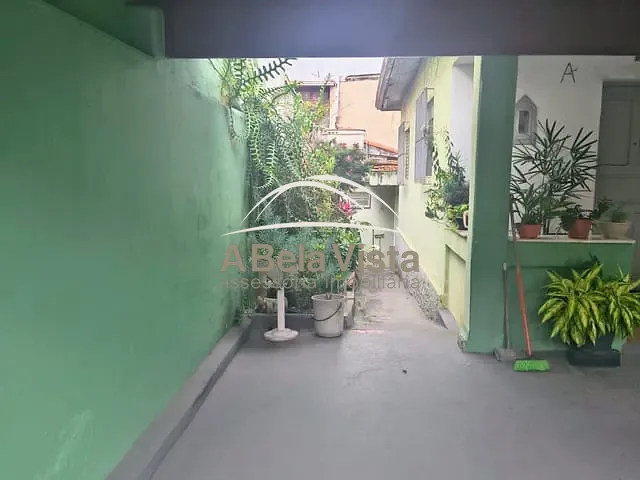 Casa com 300m² 2 quartos e 1 banheiro, à venda, no bairro Vila Osasco em Osasco