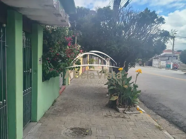 Casa com 300m² 2 quartos e 1 banheiro, à venda, no bairro Vila Osasco em Osasco