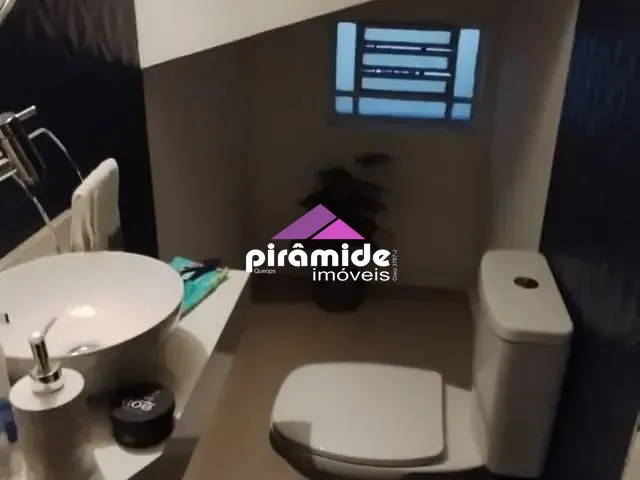 Casa com 350m² 3 quartos e 4 banheiros, à venda, no bairro Jardim Esplanada em São José dos Campos