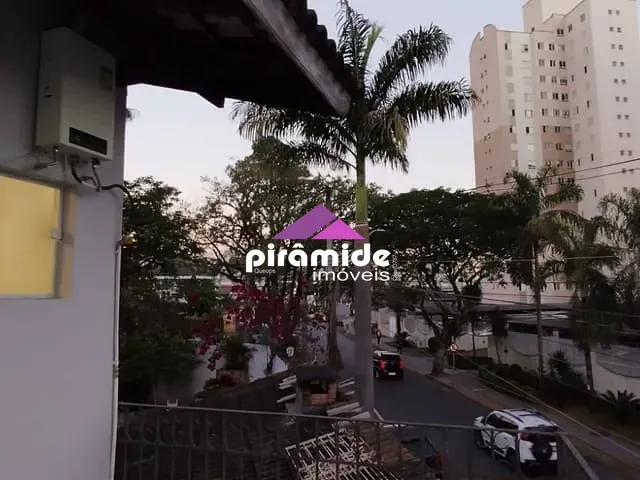 Casa com 350m² 3 quartos e 4 banheiros, à venda, no bairro Jardim Esplanada em São José dos Campos