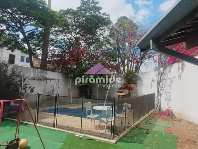 Casa com 350m² 3 quartos e 4 banheiros, à venda, no bairro Jardim Esplanada 2 em São José dos Campos