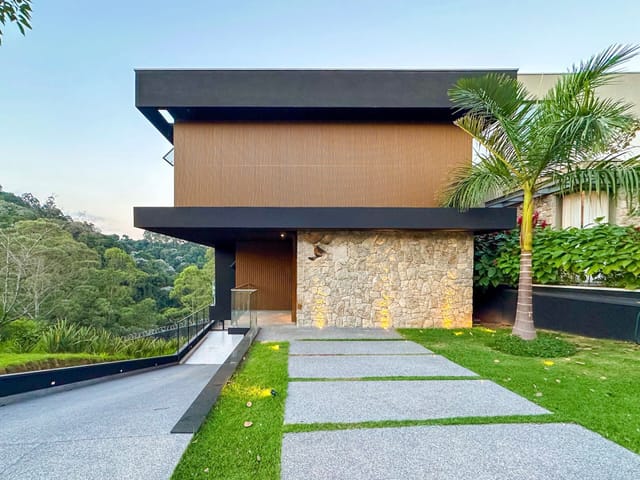 Casa com 478m² 4 quartos e 6 banheiros, à venda, no bairro Tamboré em Santana de Parnaíba