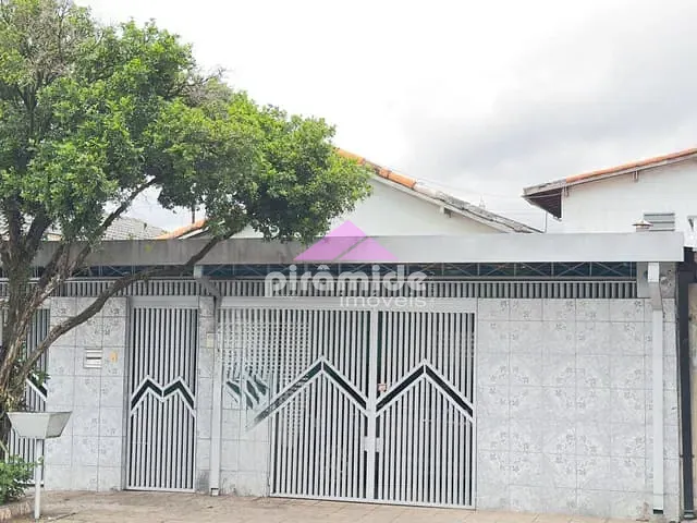 Casa com 300m² 3 quartos e 3 banheiros, à venda, no bairro Parque Industrial em São José dos Campos