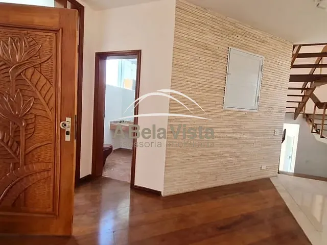 Casa com 850m² 5 quartos e 8 banheiros, à venda, no bairro Alphaville em Santana de Parnaíba