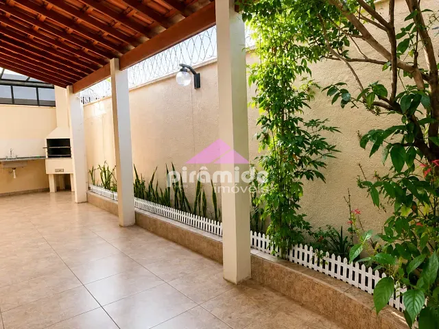 Casa 3 quartos e 2 banheiros, à venda ou para alugar, no bairro Jardim Aquarius em São José dos Campos