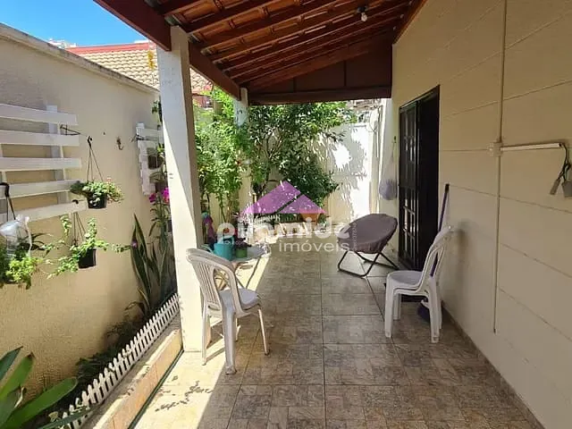 Casa 3 quartos e 2 banheiros, à venda ou para alugar, no bairro Jardim Aquarius em São José dos Campos