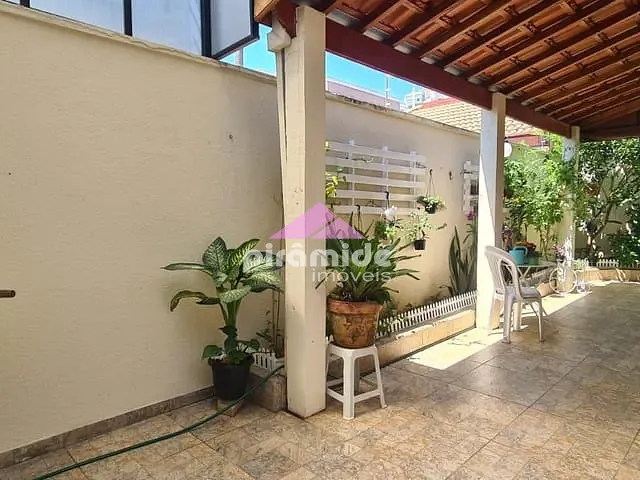 Casa 3 quartos e 2 banheiros, à venda ou para alugar, no bairro Jardim Aquarius em São José dos Campos